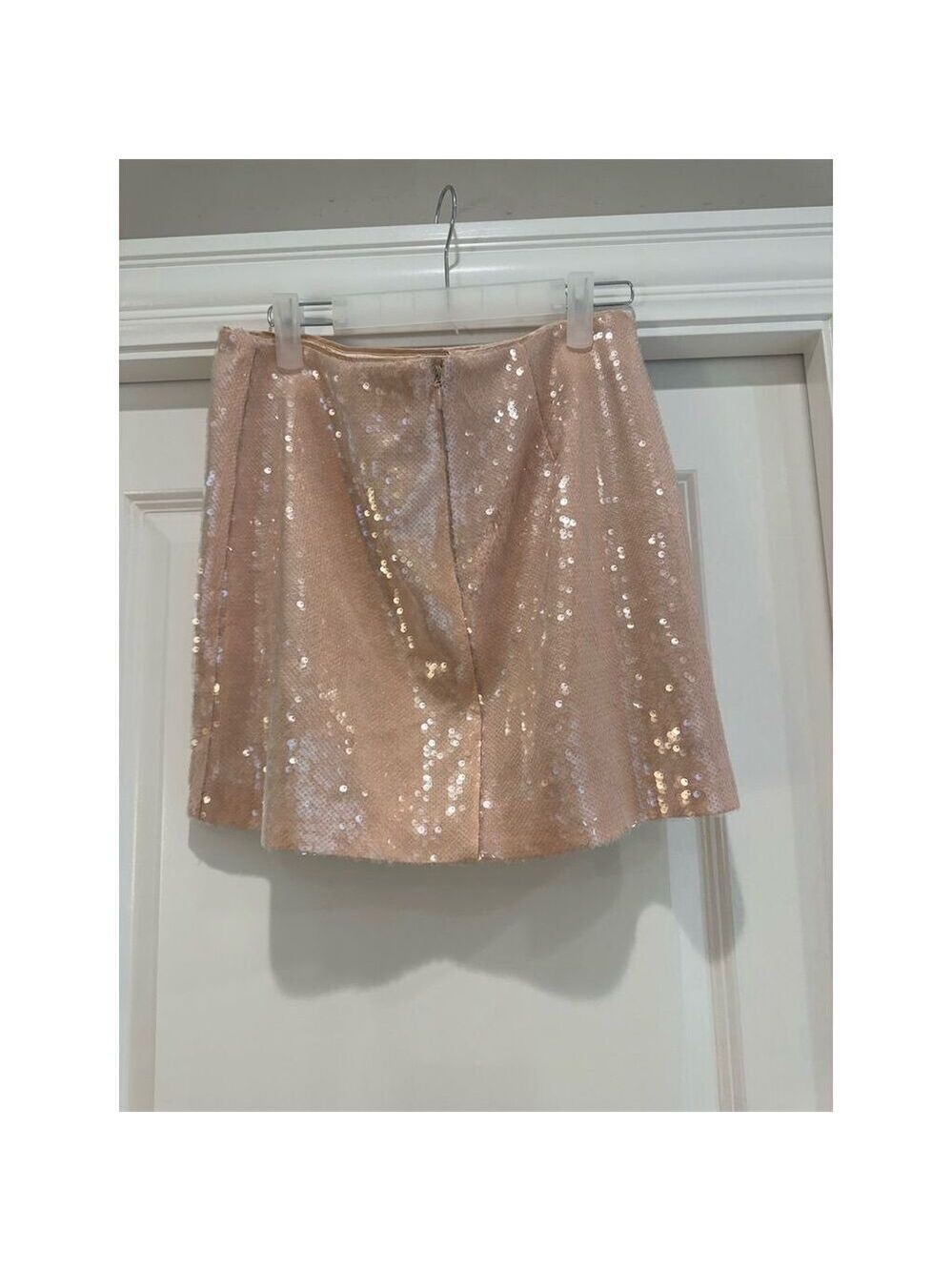 Cinq à Sept Women's Pink Sequin Miniskirt Size 8 Never Worn! - Picture 3 of 5